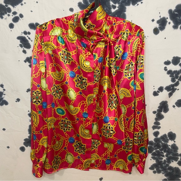 Vintage Gianna Gold Charm/Chain Pattern Mock Turtle Blouse - Picture 1 of 7